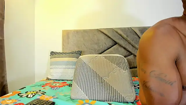 Deliciouscocoa online show from 04-15-26, 11:27