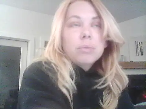 burrkitty online show from 10-08-25, 05:31