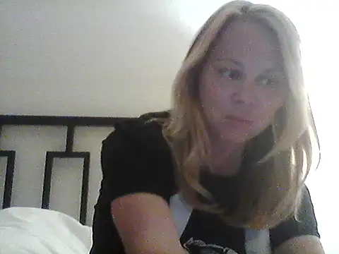 burrkitty online show from 11-20-25, 05:19