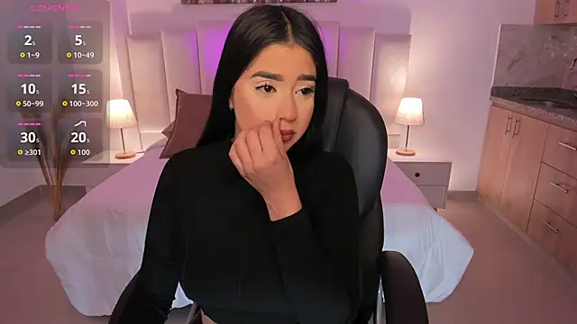 amelie jhons online show from 11-02-25, 07:52