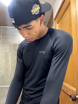 Snapshot of JoanG10 chatting on 09-08-25, 03:55 JoanG10 online show from 09-08-25, 03:55