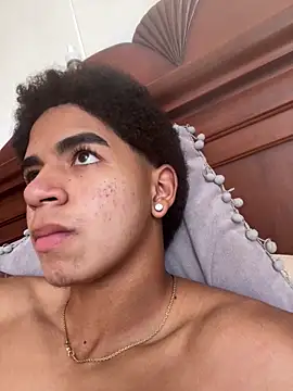 JoanG10 online show from 11-15-25, 04:55