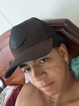 Snapshot of JoanG10 chatting on 09-09-25, 04:05 JoanG10 online show from 09-09-25, 04:05