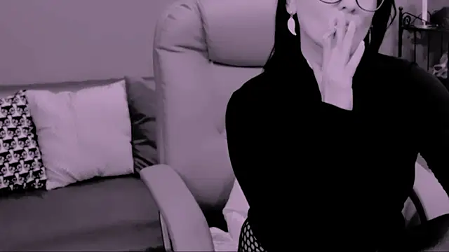 ChantalLion online show from 10-30-25, 12:42