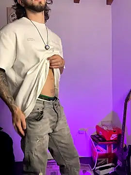 Valentino Xander online show from 01-07-26, 01:21