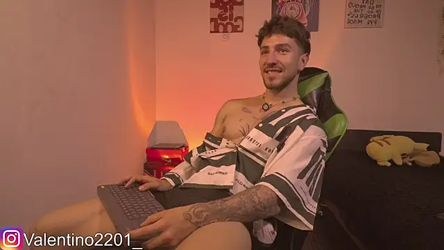 Valentino Xander online show from 05-16-26, 02:10