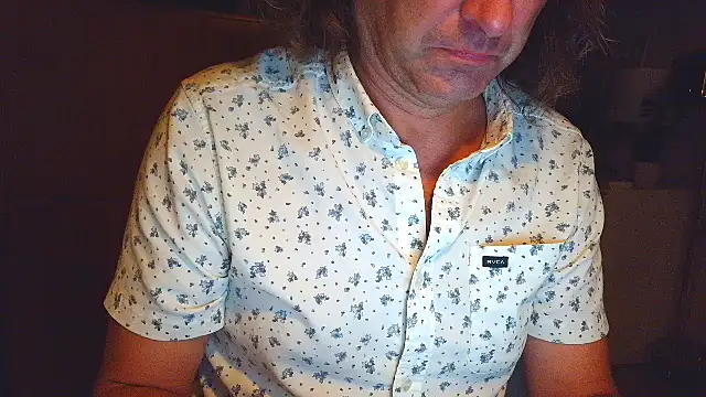 Snapshot of costanza7070 chatting on 04-19-26, 08:04 costanza7070 online show from 04-19-26, 08:04