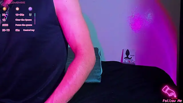 Piggy Eddy online show from 04-14-26, 03:11