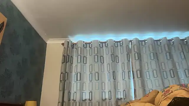 JennyHazel1 online show from 06-09-26, 03:24