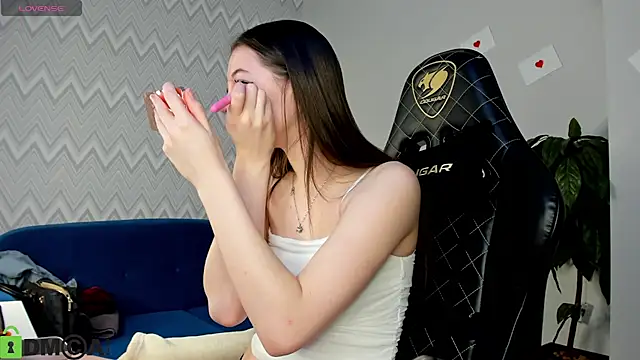 Nicole Charm online show from 03-23-26, 11:48