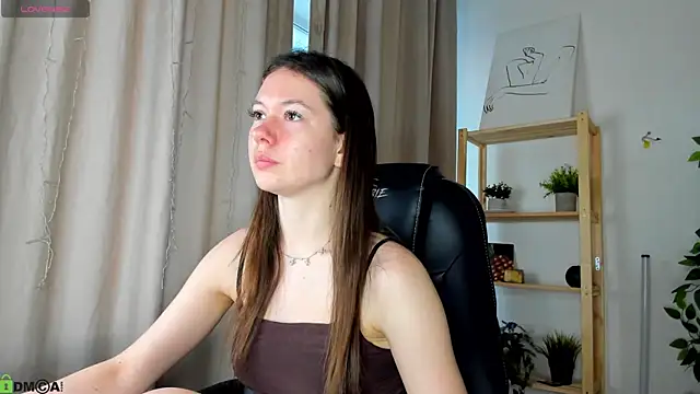 Snapshot of Nicole_Charm chatting on 06-16-26, 11:49 Nicole Charm online show from 06-16-26, 11:49