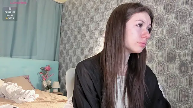 Snapshot of Nicole_Charm chatting on 06-20-26, 12:15 Nicole Charm online show from 06-20-26, 12:15