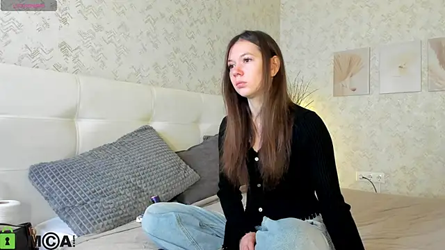 Nicole Charm online show from 09-14-25, 09:59