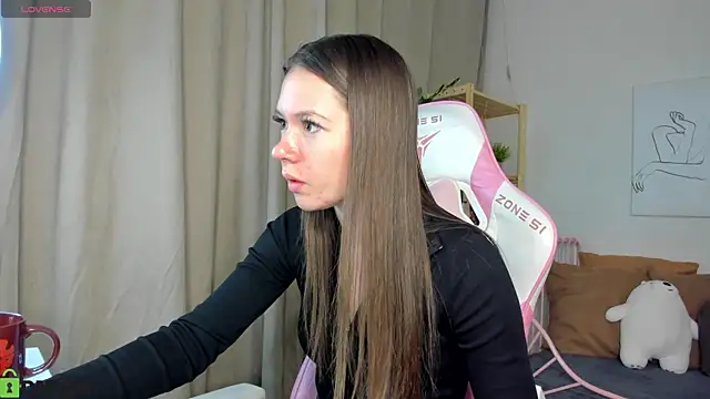 Nicole Charm online show from 10-01-25, 09:29