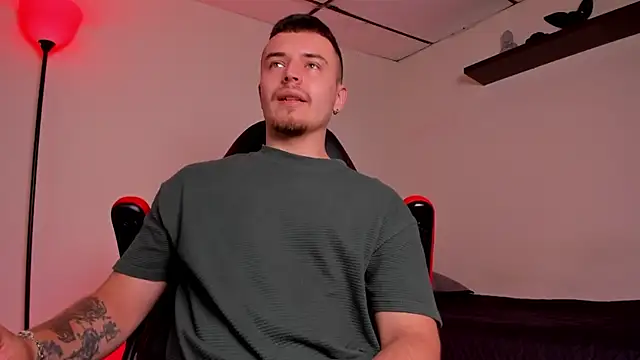 james connor2 online show from 10-30-25, 07:33