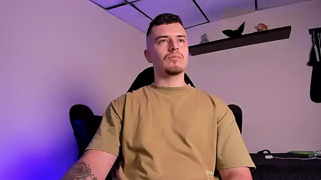 james connor2 online show from 12-17-25, 07:30