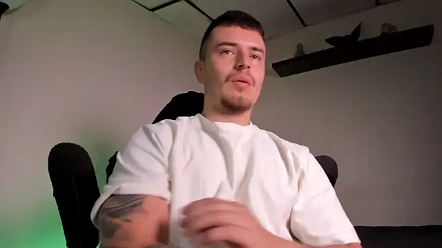 james connor2 online show from 02-12-26, 07:13