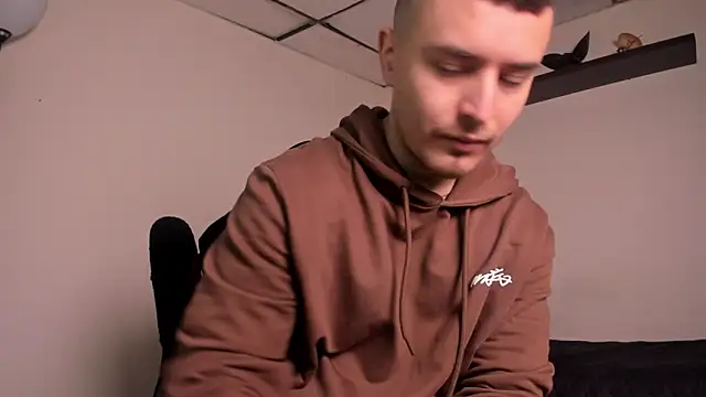 james connor2 online show from 12-20-25, 06:44