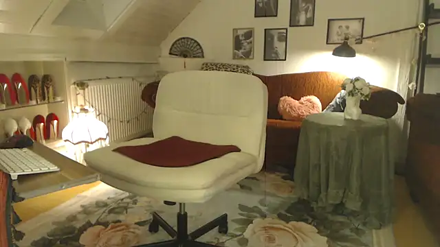 GinaBlonde online show from 03-12-26, 09:41