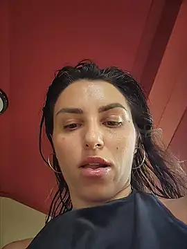 Snapshot of Izabella_Bella chatting on 07-26-26, 08:43 Izabella Bella online show from 07-26-26, 08:43