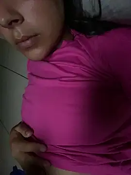 Snapshot of Natsilva23 chatting on 02-05-25, 09:40 Natsilva23 online show from 02-05-25, 09:40