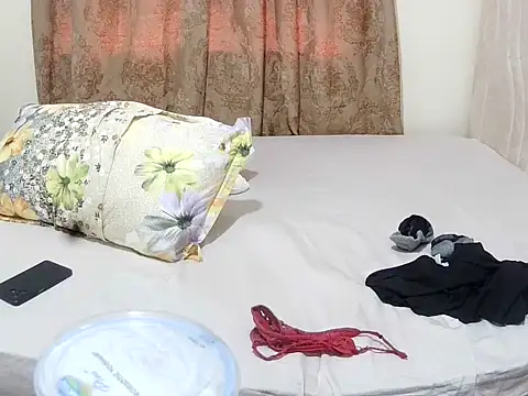 slender sweet online show from 11-05-25, 12:52