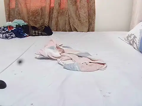 slender sweet online show from 11-23-25, 09:08