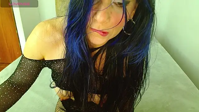 Snapshot of Alettalovee chatting on 05-03-26, 02:42 Alettalovee online show from 05-03-26, 02:42
