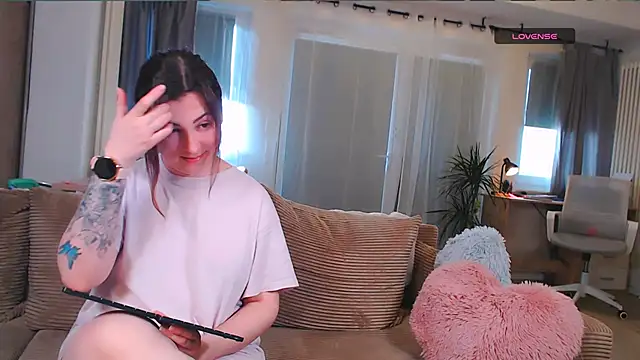 Caroline1995 online show from 03-27-26, 08:26