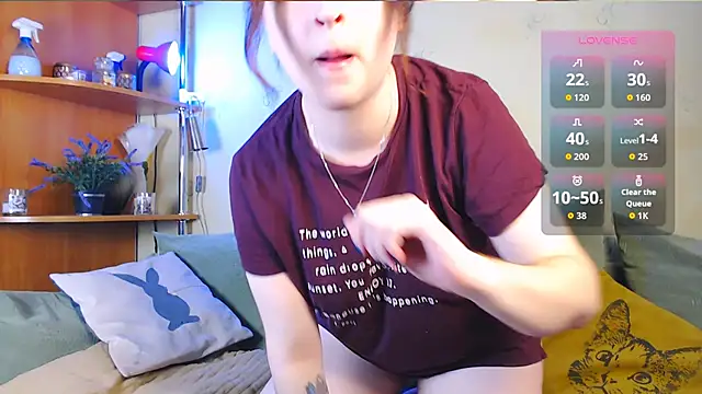 Caroline1995 online show from 11-21-25, 06:56