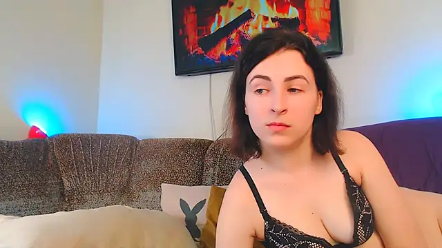 Caroline1995 online show from 03-09-25, 07:01