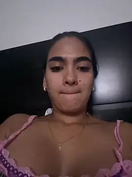 Snapshot of NatyFerrer_ chatting on 06-06-26, 03:34 NatyFerrer online show from 06-06-26, 03:34