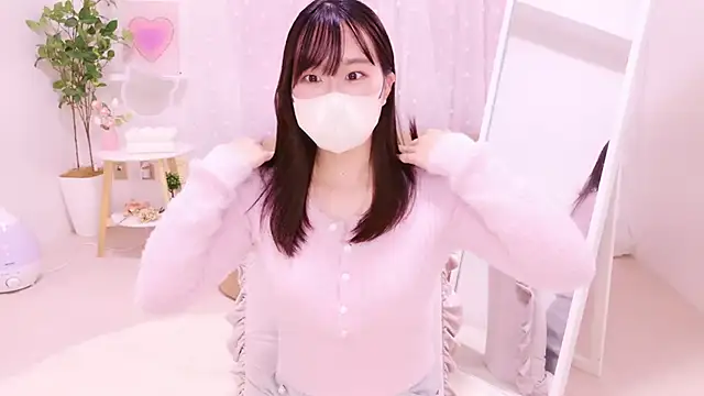 Snapshot of KANAMIn chatting on 03-15-25, 05:08 KANAMIn online show from 03-15-25, 05:08