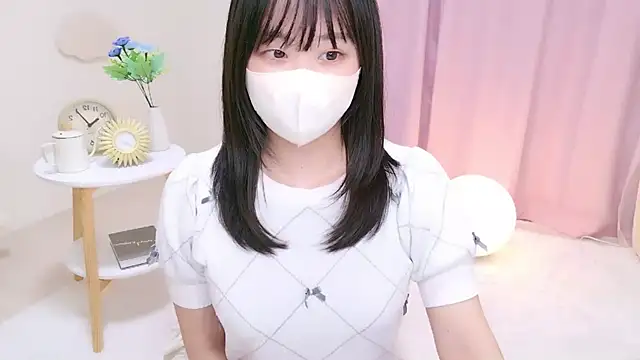 Snapshot of KANAMIn chatting on 03-02-25, 07:54 KANAMIn online show from 03-02-25, 07:54