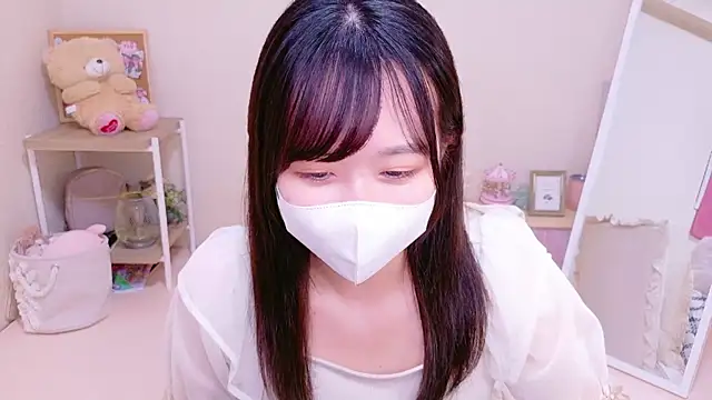 Snapshot of KANAMIn chatting on 03-12-25, 05:13 KANAMIn online show from 03-12-25, 05:13