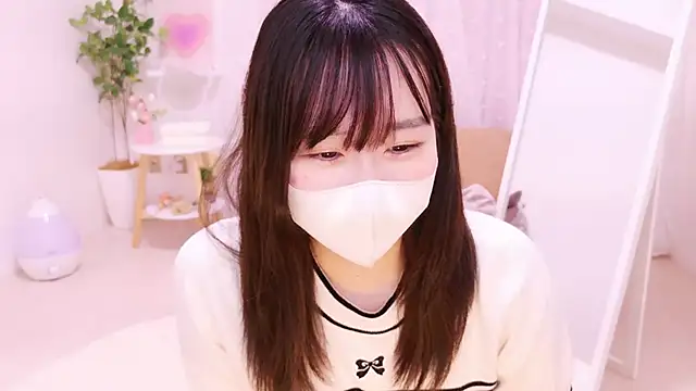 Snapshot of KANAMIn chatting on 03-15-25, 01:52 KANAMIn online show from 03-15-25, 01:52