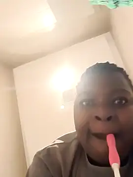 Snapshot of Yours_faithfully1 chatting on 11-02-25, 05:45 Yours faithfully1 online show from 11-02-25, 05:45