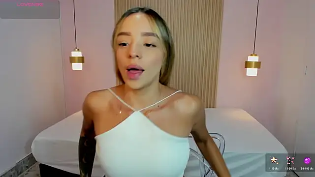 AliceRoss0 online show from 06-19-26, 08:14