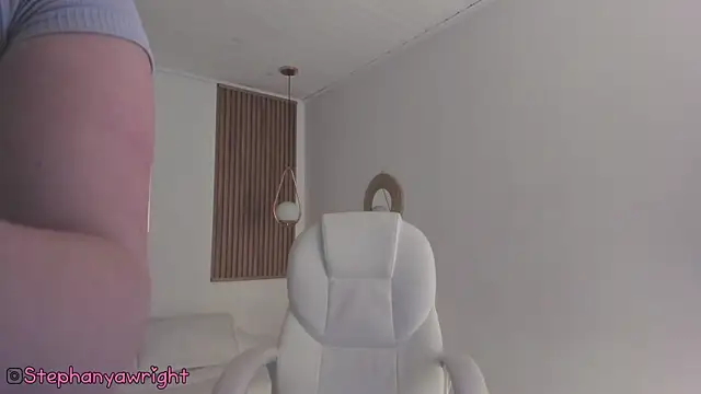 TiffanyWright online show from 11-18-25, 11:57