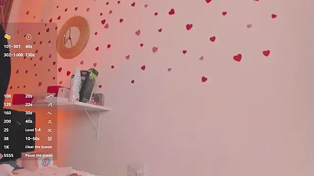 TiffanyWright online show from 04-11-26, 07:50