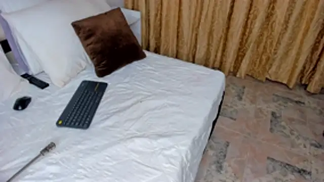 CintiaVega online show from 11-06-25, 11:36