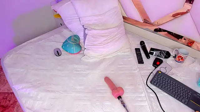 CintiaVega online show from 12-03-25, 12:33