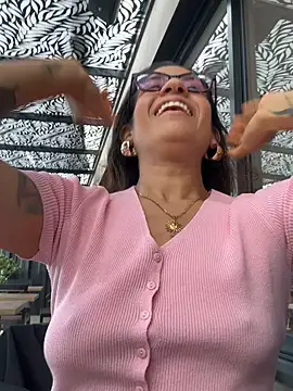 ValeriEvan online show from 10-30-25, 08:17