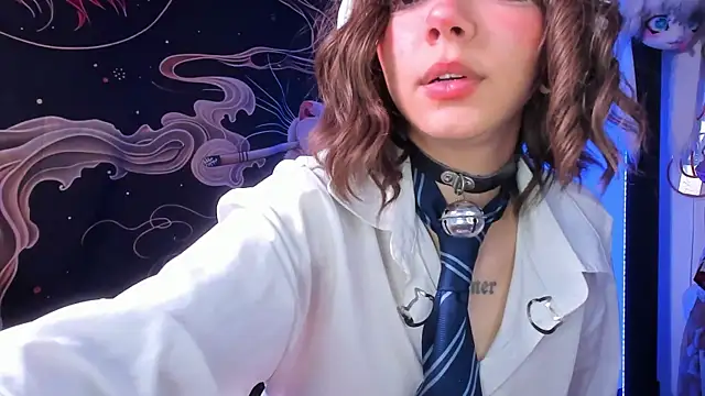 Snapshot of Alicedangerrr chatting on 04-09-26, 12:34 Alicedangerrr online show from 04-09-26, 12:34