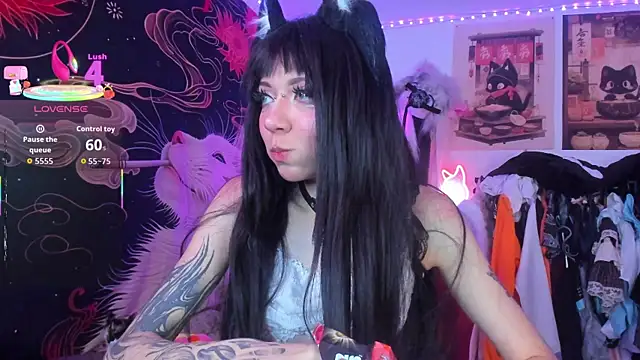 Snapshot of Alicedangerrr chatting on 05-05-26, 01:08 Alicedangerrr online show from 05-05-26, 01:08