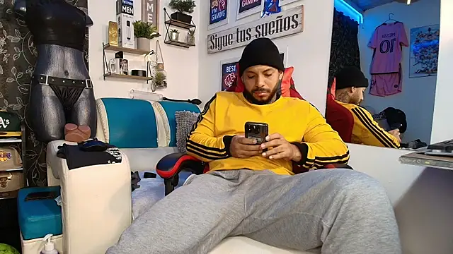 Leenar Key online show from 01-08-26, 09:37