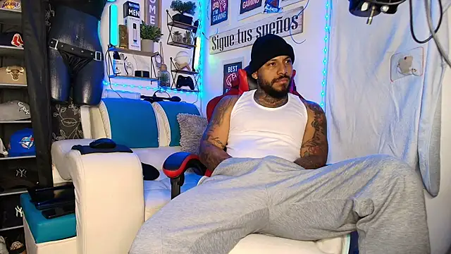 Leenar Key online show from 03-25-26, 10:36