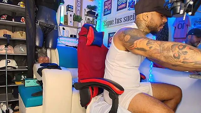 Leenar Key online show from 03-15-26, 10:00