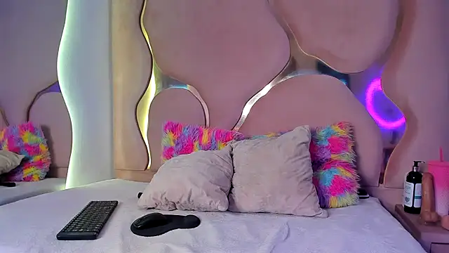 Snapshot of MaiteHT chatting on 03-04-25, 03:48 MaiteHT online show from 03-04-25, 03:48