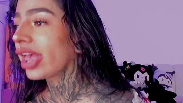 shadowcatt  online show from 11-05-25, 05:27